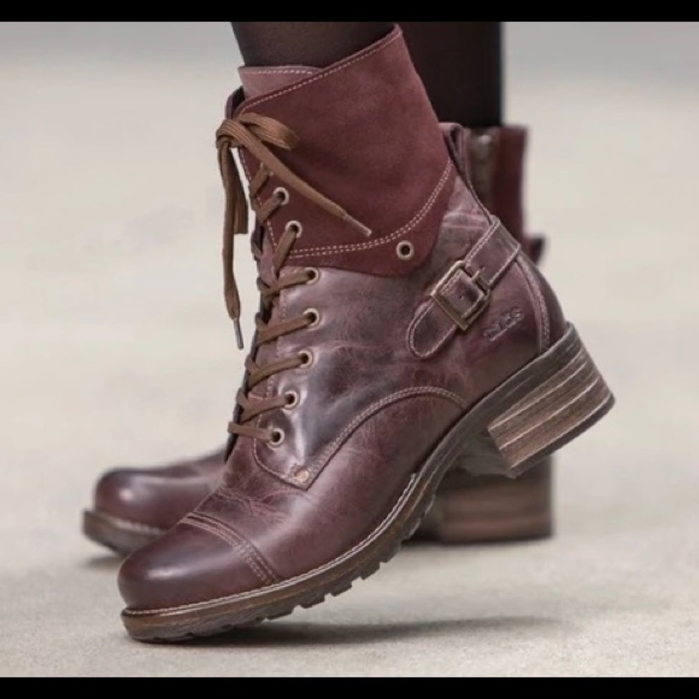 Taos Footwear Brown Lace-Up Combat Boots